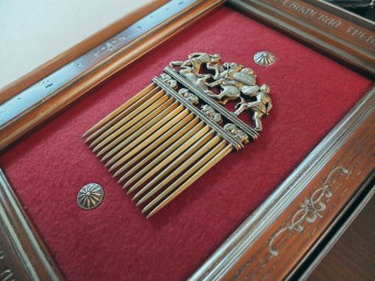 Сувенир "Золотой скифский гребень"